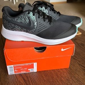 NEW Nike Running Sneakers